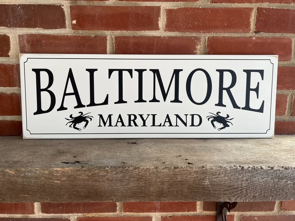 Baltimore, Maryland Wood Sign with Crabs